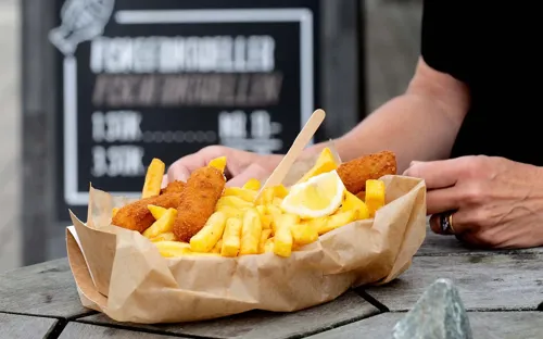 Hvidbjerg Strand Camping Resort Fiskehjoernet Fish N Chips Closeup