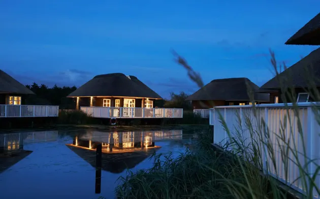 Hvidbjerg Strand Camping Resort Fiskerhus Udsigt Aften