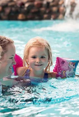 Hvidbjerg Strand Camping Resort Badeland Piger