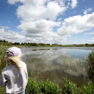 Hvidbjerg Strand Camping Resort Fiskesoe Pige Stang